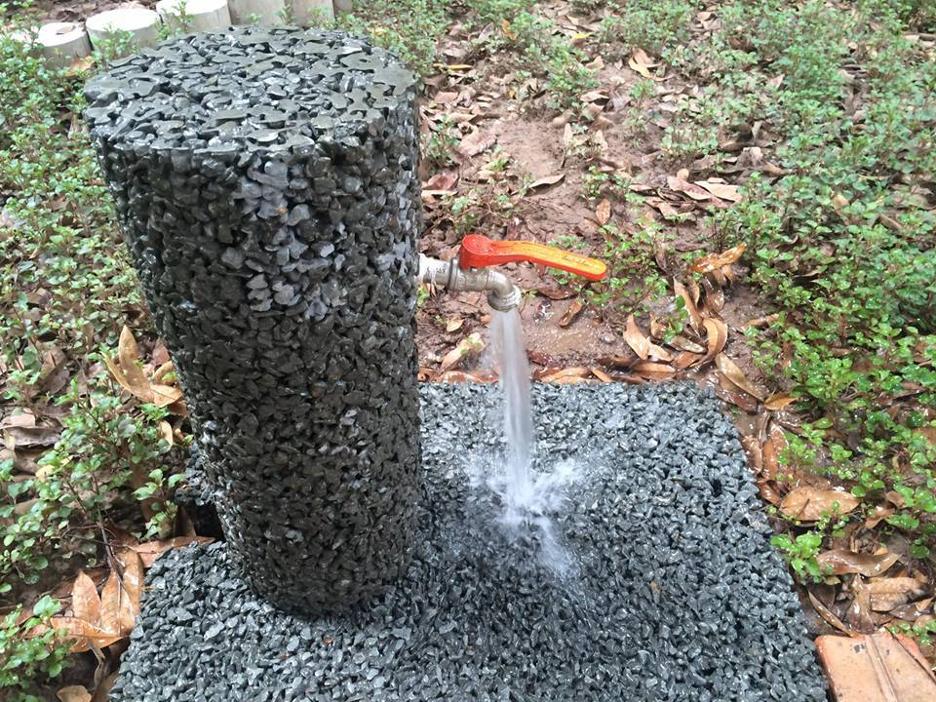 be-tong-thoat-nuoc-la-gi-cau-tao-nguyen-ly-va-ung-dung-thuc-te