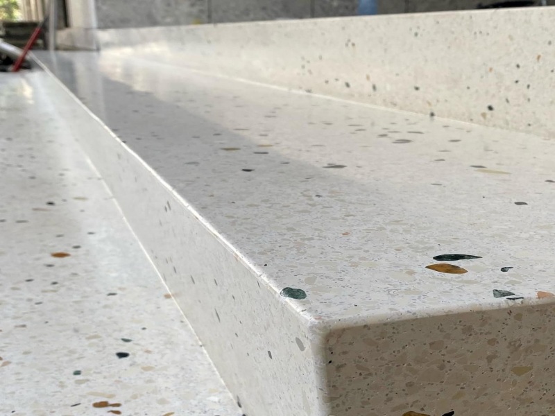 Cầu thang đá mài Terrazzo